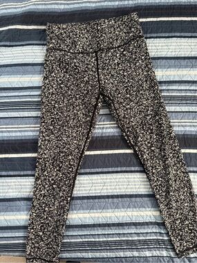 Zyia Black & White Speckled Leggings